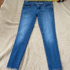 GAP Women's  premium Skinny Jeans in Medium Blue size 8/29